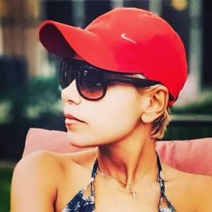 Meet your Posher, Lili